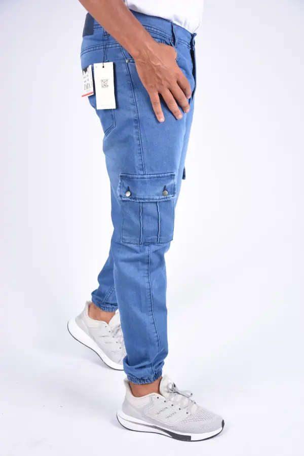 Jean cargo coupe droite resserré aux chevilles – Bleu Claire – Z-ara